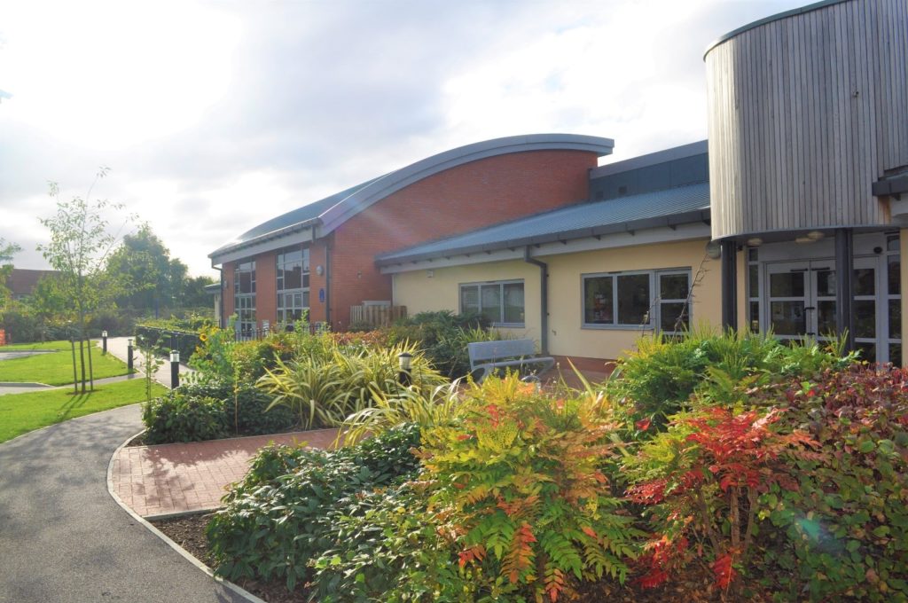 An external shot of the outside of the Eastcote Primary Academy building.